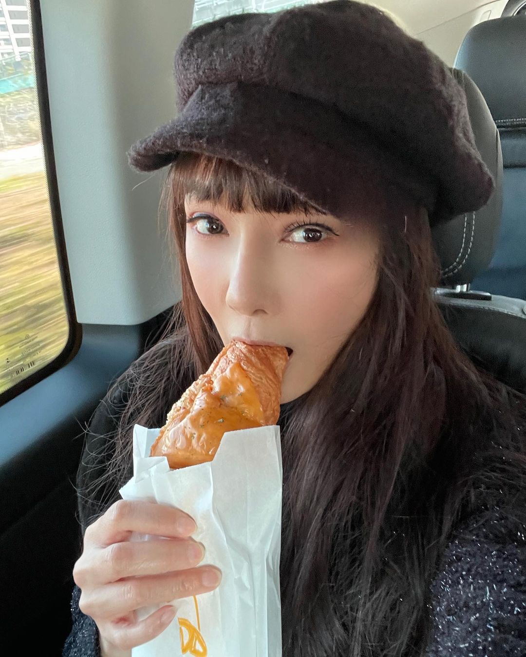 胡文英驚爆離婚。(圖/翻攝自胡文英IG)