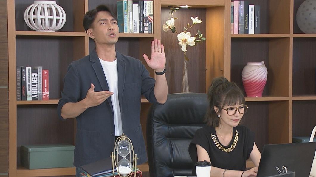 羅巧倫(右)、許仁杰劇中是律師為弱勢發聲。(圖/民視提供)