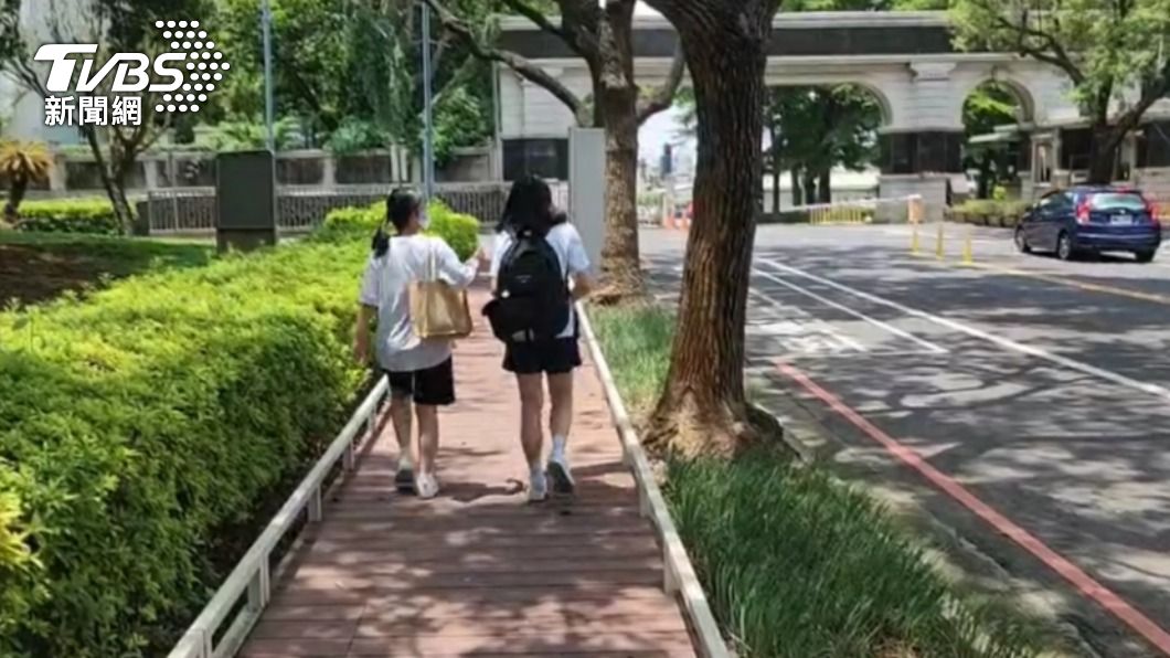 女學生發文控訴對方惡行。(圖/TVBS)