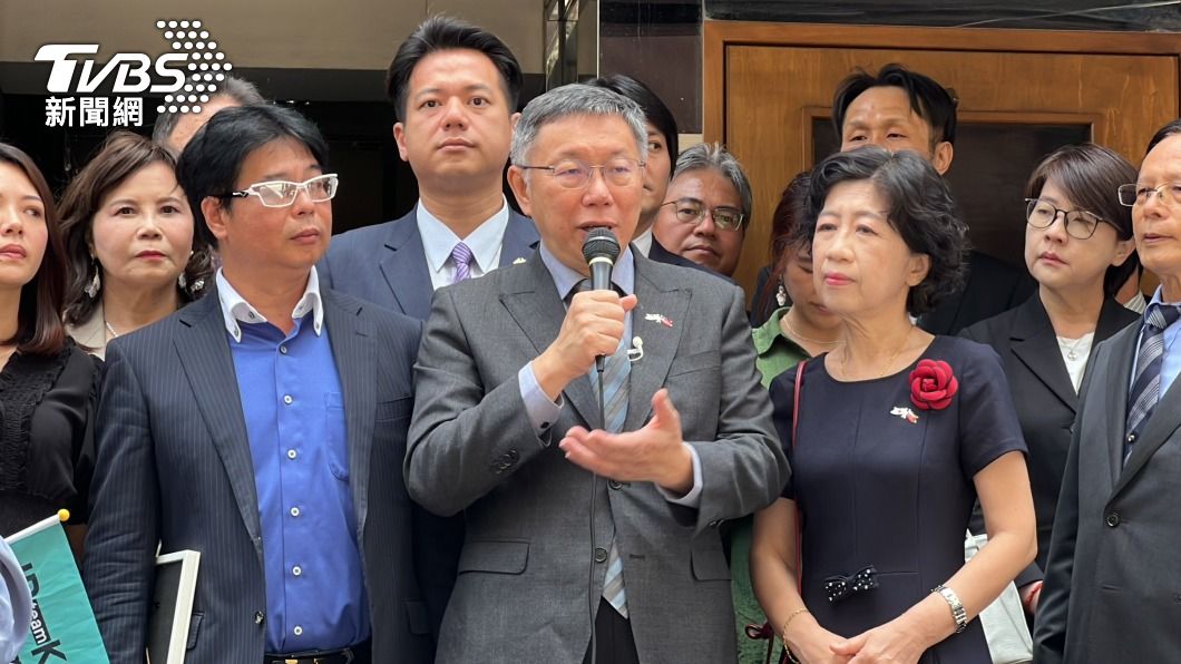 柯文哲今（8）日出席「日本東京台灣選哲之友會」籌備會成立大會，會後受訪。（圖／林至柔攝）