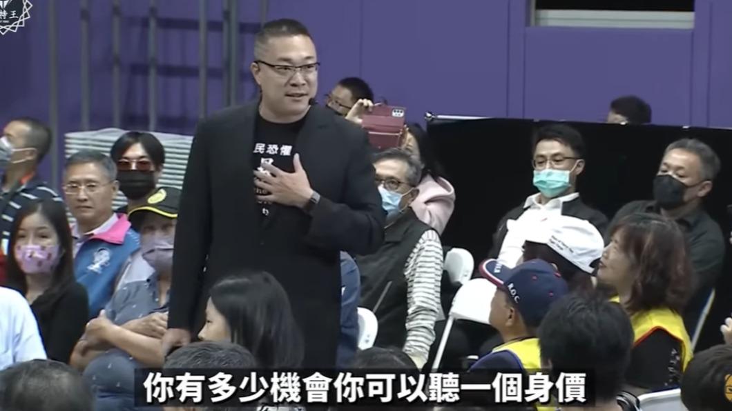 5月朱學恒在YouTube頻道的直播斗內捐獻，擠下健身房業者「館長」海撈逾新台幣71萬。（圖／翻攝自朱學恆YouTube）