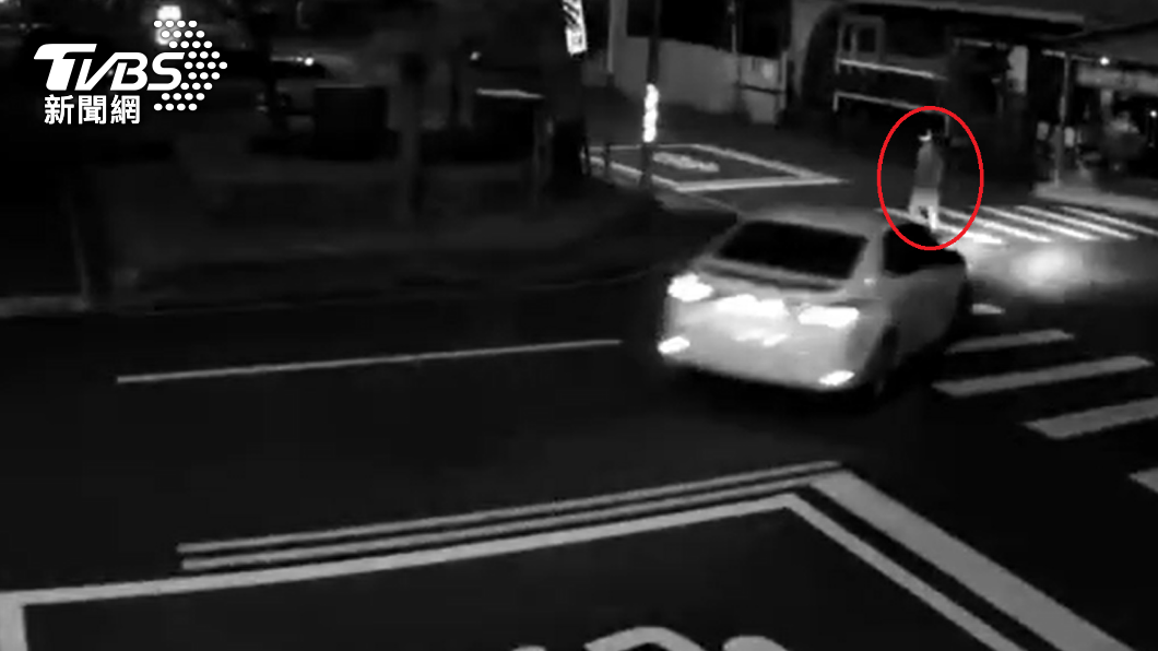 又是A柱？轎車左轉撞倒晨運阿伯　女駕駛稱：沒看到行人
