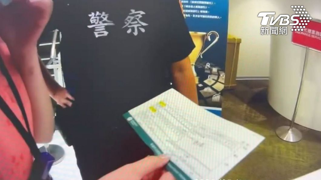 月老顯靈?新鮮人拜完城隍廟就被聯誼社搭訕 結局超展開