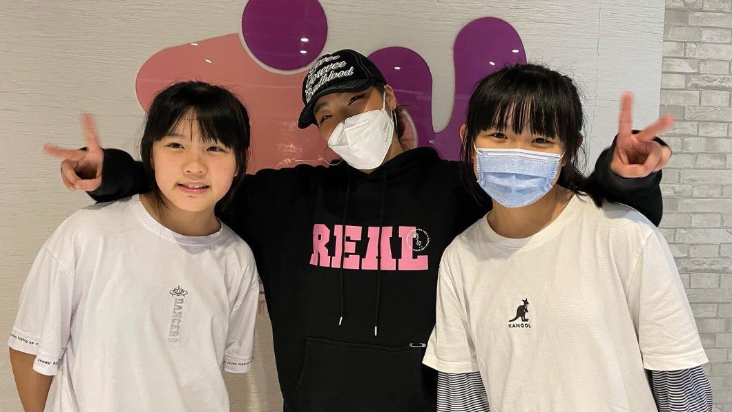 左左右右登大人!跳kpop街舞 15歲超強舞技網讚爆