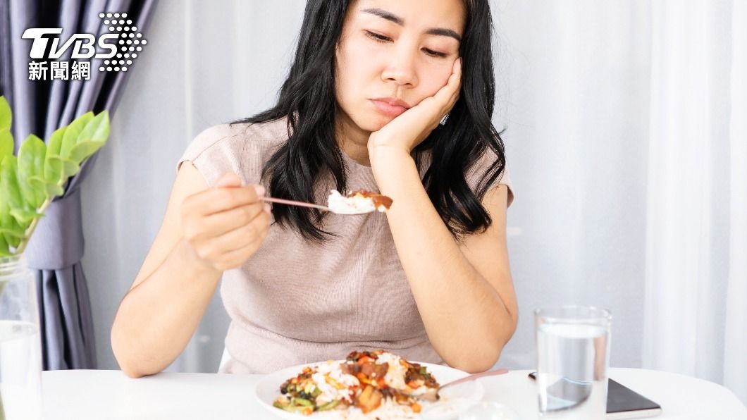 脾胃虛弱的人,夏天容易食慾不振。(示意圖,非當事人/shutterstock達志影像)