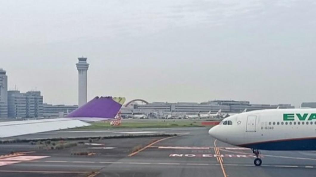 泰國航空683班機，疑似與前往台北的長榮189發生碰撞。（圖／翻攝twitter）