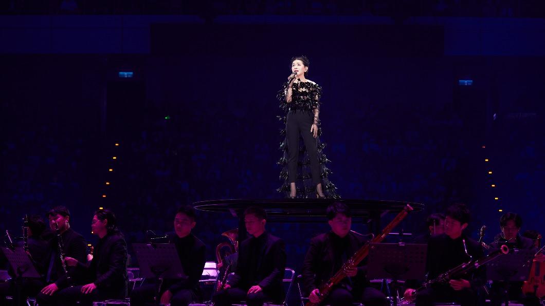 張清芳演唱會開四面台。(圖/上引娛樂提供)