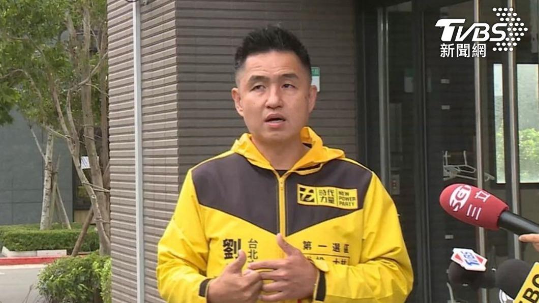 劉仕傑遭控車上強吻、碰下體！神隱2天道歉：不再從事政治事務