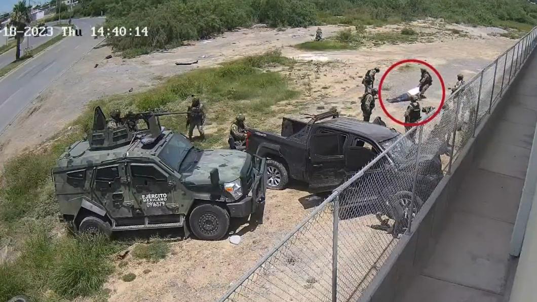 有片/墨西哥街頭公然私刑槍殺民眾 16名軍人被逮捕