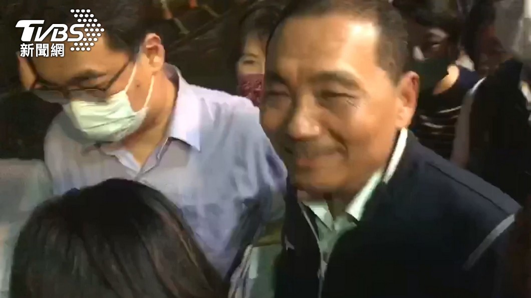 轟「候用校長」成侯友宜人牆 綠營:新北教育局長應請辭