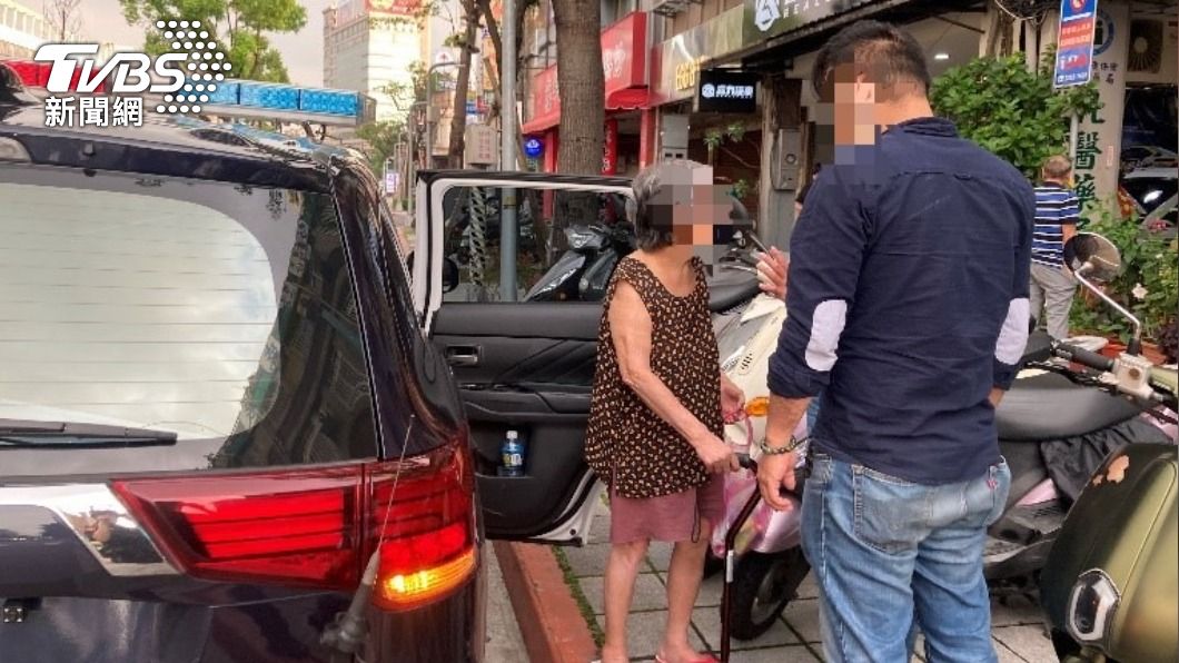 老婦人因得知獨子身亡,傷心過度,從養護機構偷跑出去。(圖/TVBS)
