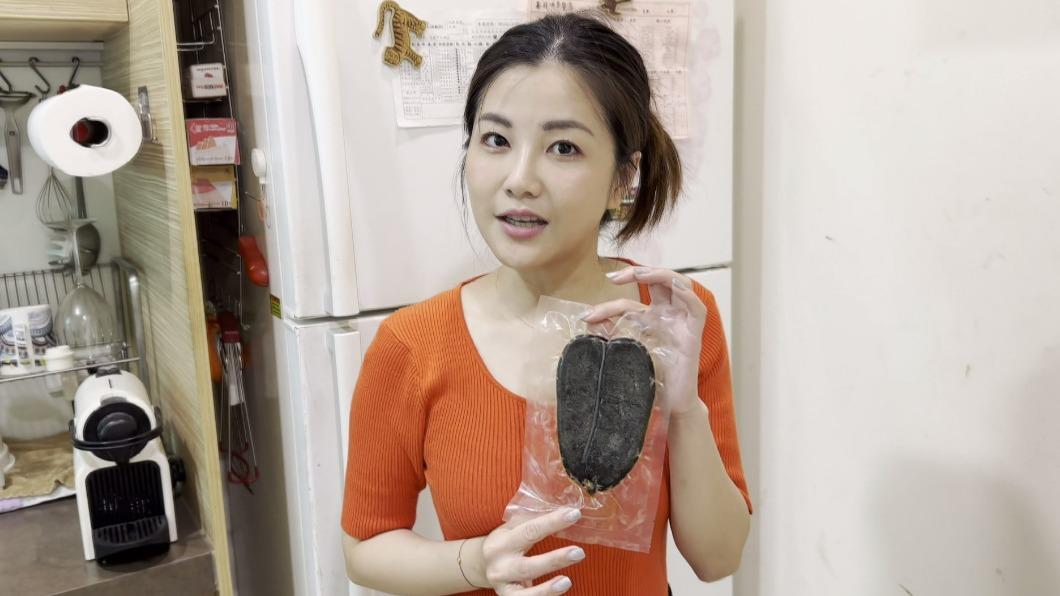 小Call曾翻出多年烏魚子。（圖／年代提供）