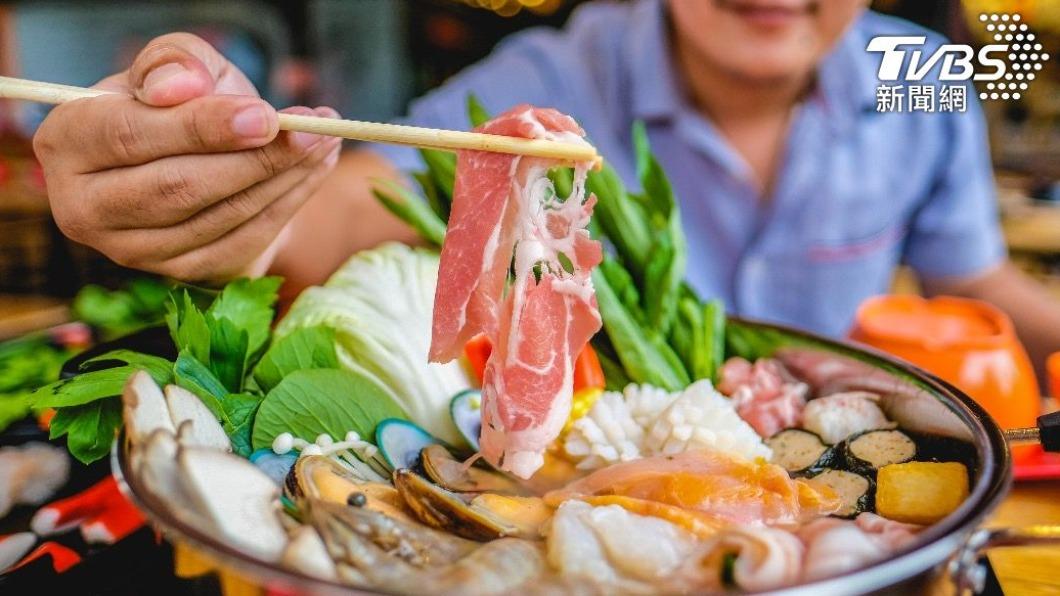 不少網友抱怨吃完火鍋的「鍋味」令人難受。（示意圖／Shutterstock達志影像）