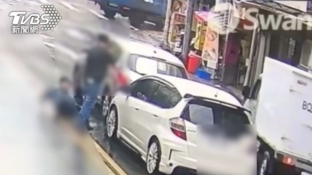 超車不慎爆糾紛!2駕駛等紅燈下車互嗆拉扯 雙雙遭法辦