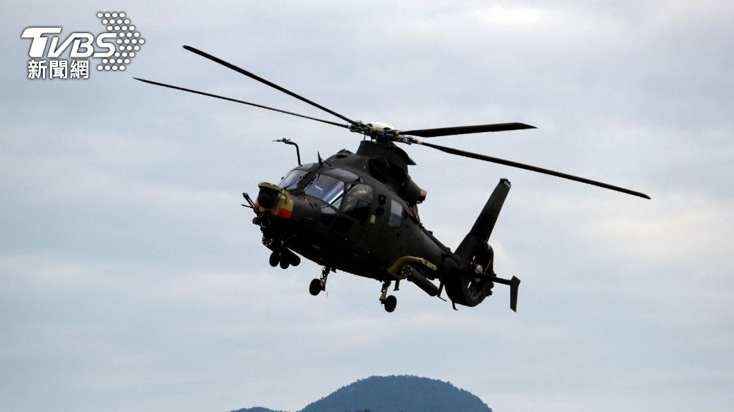 南韓軍用直升機緊不明原因急迫降江原道 2士兵送醫
