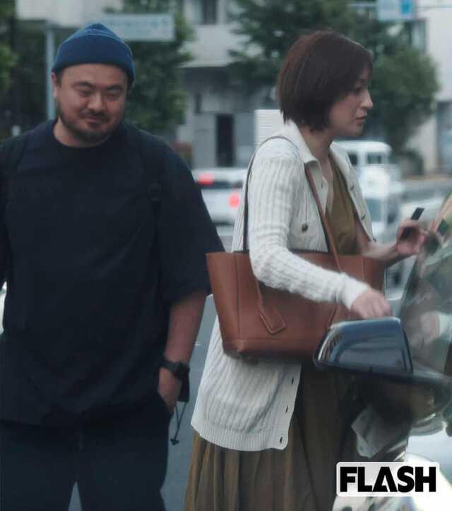 實際上雙方5月中早就被拍同框照,只是廣末涼子、鳥羽周作沒有轉低調的打算。(圖/翻攝自FLASH)