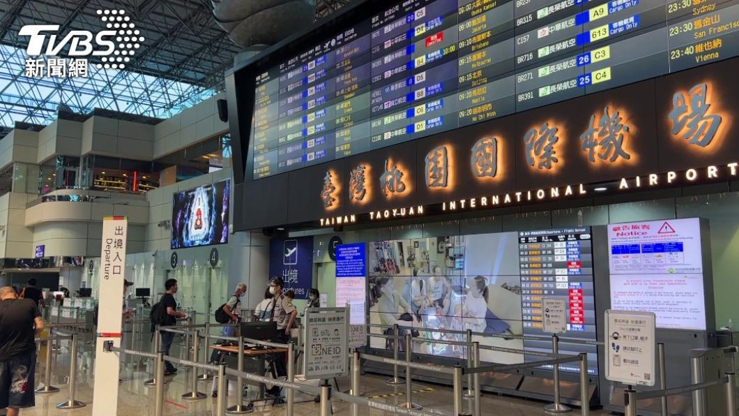 桃機驚現超短手扶梯！他好奇「是幹嘛的」　內行網友揭真相