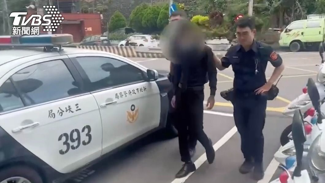 快訊/爭搶下棺生意!三峽火葬場爆衝突 男左手被砍濺血