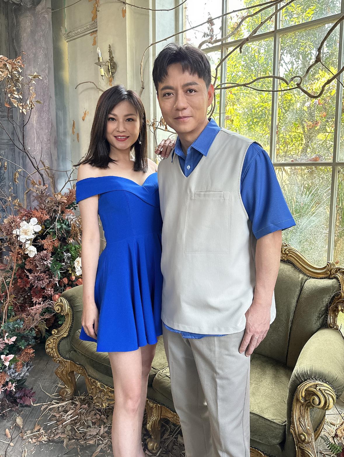 陳隨意相挺,幫小師妹首張專輯《無語問蒼天》對唱演出。(圖/翻攝自陳隨意臉書)