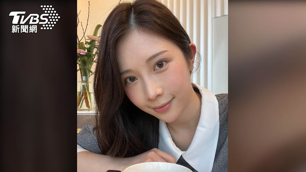 「雞排妹」鄭家純曾發文指控,18歲時大腿抽脂手術在高雄元和雅醫美診所「做壞了」。遭元和雅求償民事賠償300萬元,高分院今日宣判改判雞排妹免賠。(圖/翻攝鄭家純臉書)
