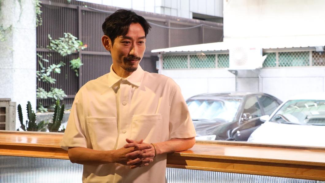 陳竹昇得知入圍金曲時相當訝異,笑說有自信但沒把握。(圖/三川娛樂提供)