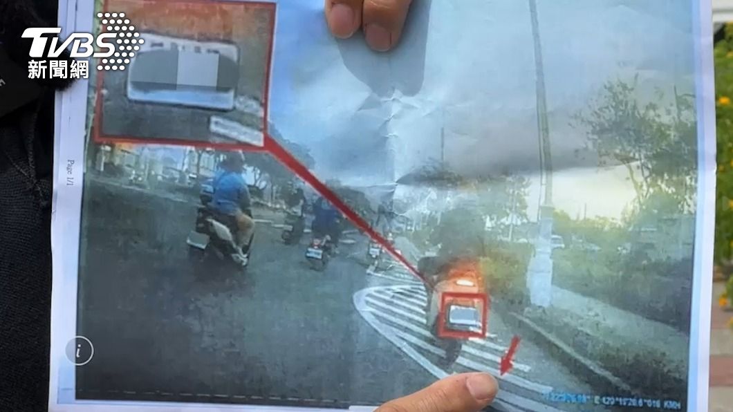 乖乖待轉挨罰9百，網：根本坑錢陷阱。（圖／TVBS）