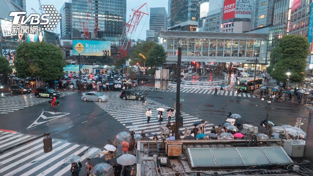 台人很少用?日本街頭必備配件 網曝真相:大家都要一樣