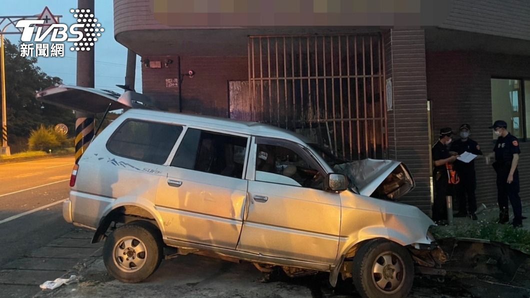 載同事下班遇死劫!男開車衝撞科技公司大門 釀1死2傷