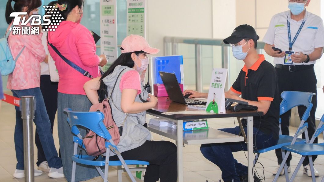 綁定過程不到10秒鐘。（圖／台中市政府提供）