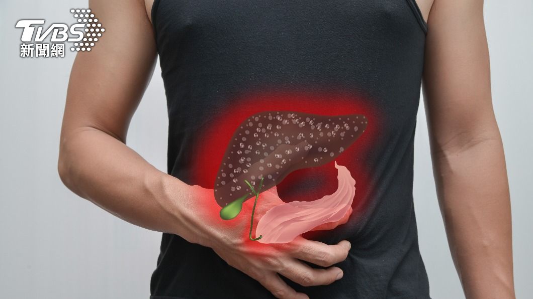 急性胰腺炎常見誘因包括飲食不當、酗酒、膽囊疾病等。(示意圖,非當事人/shutterstock達志影像)