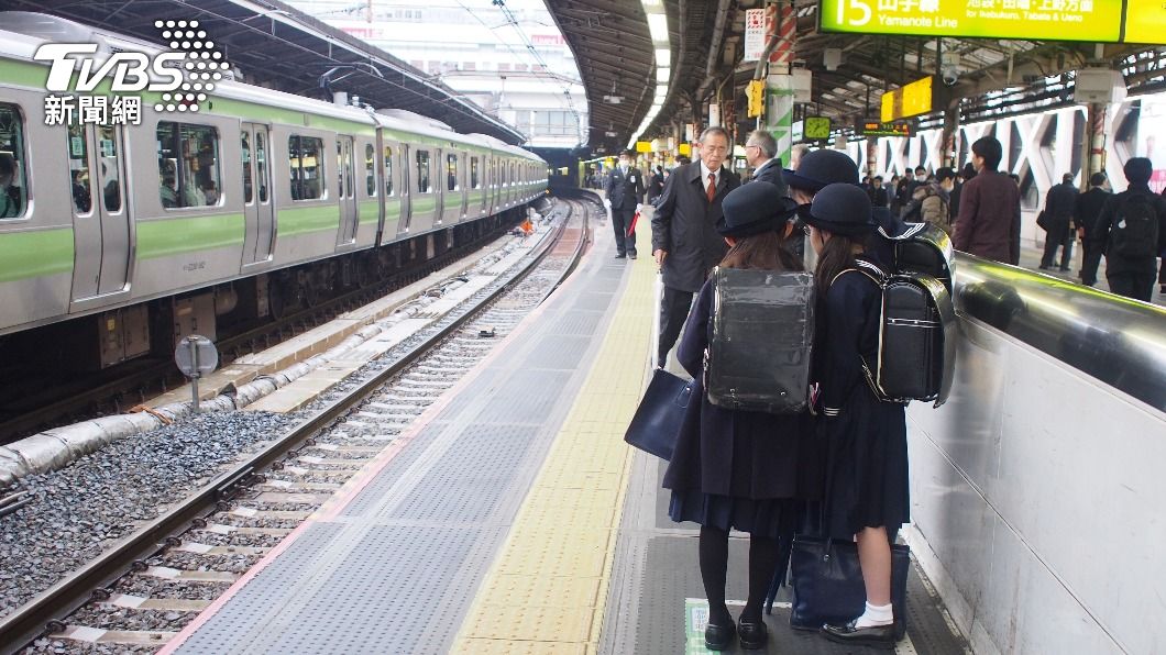 來真的！日本孩童站長體驗　行程超硬只睡4hr、不能洗澡