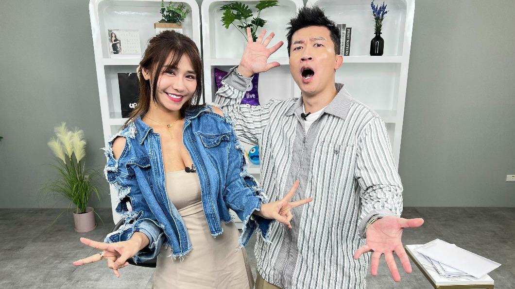 性感女星爆遭「雙人男團成員」摸屁股! 自稱同志伸手卸防備