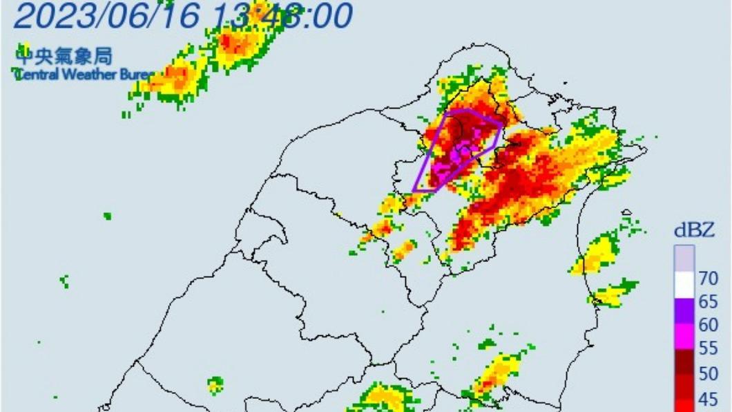 氣象局已針對台北市、新北市發布大雷雨即時訊息。（圖／台北市政府提供）