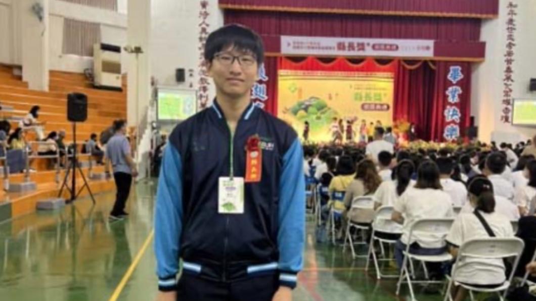 母載兒上學出車禍身亡!他忍痛復健國中會考拿5A淚謝天上媽媽