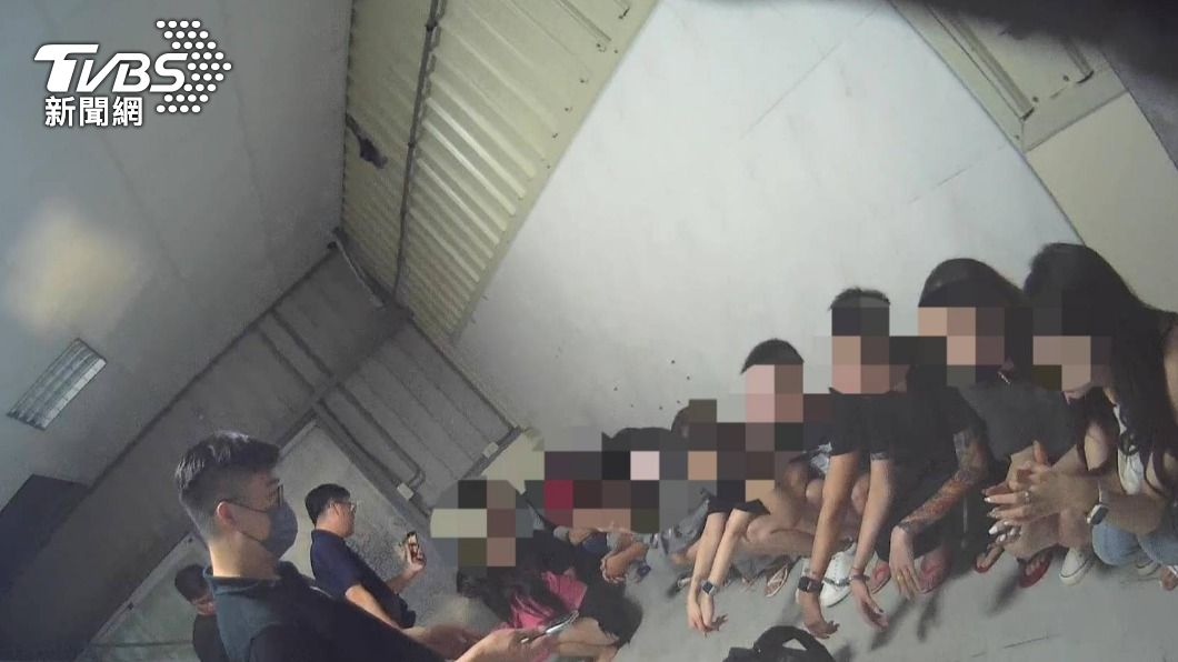 目前已安全救出被害人3人,及逮捕犯嫌17人。(圖/警方提供)