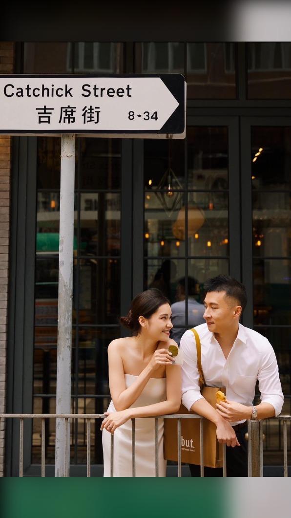 韓笙笙與老公在香港街頭拍婚紗照。(圖/翻攝韓笙笙臉書)