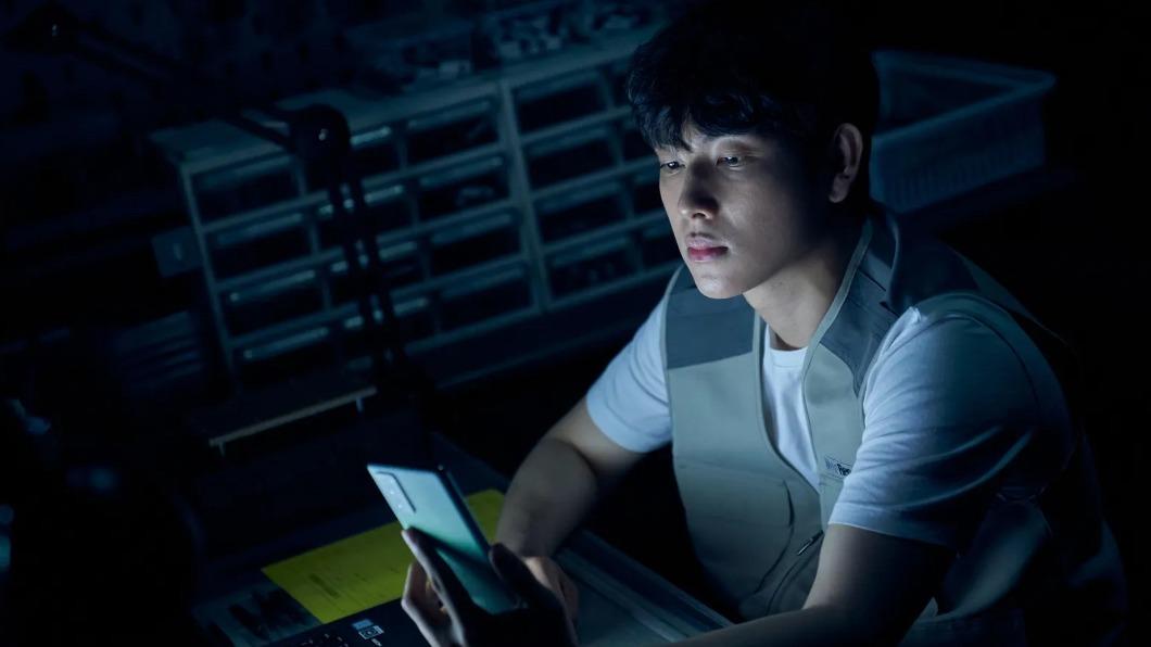 任時完近來在《以為只是手機掉了》中表現亮眼。(圖/Netflix提供)