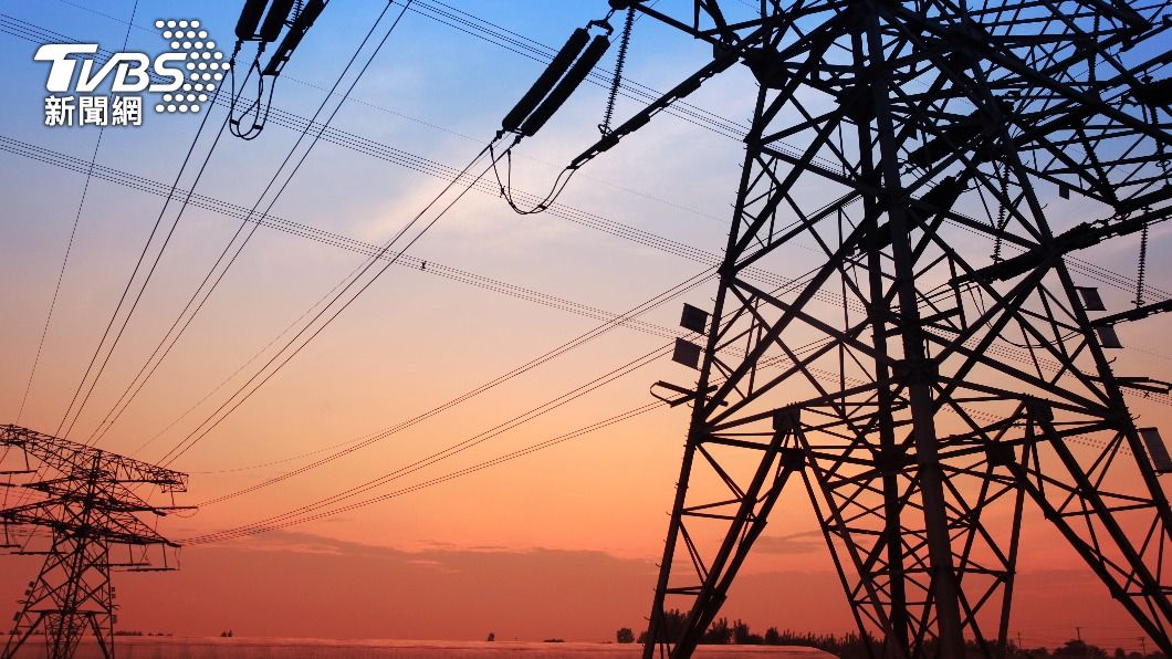 男子疑似觸電當下就已經身亡。（示意圖／Shutterstock達志影像）
