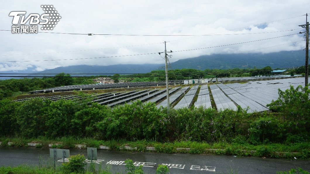 憂心花蓮鳳林鎮成光電板森林　居民盼開發透明化
