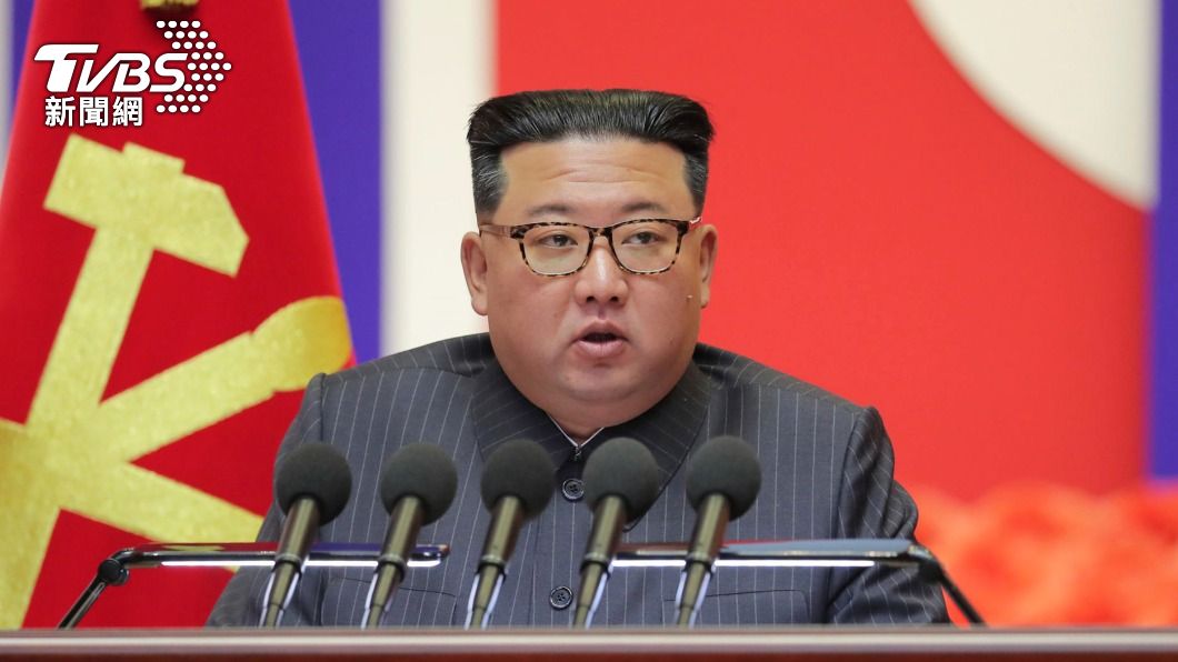 金正恩出席北韓勞動黨第8屆中央委員會第8次全體會議。（圖／達志影像美聯社）