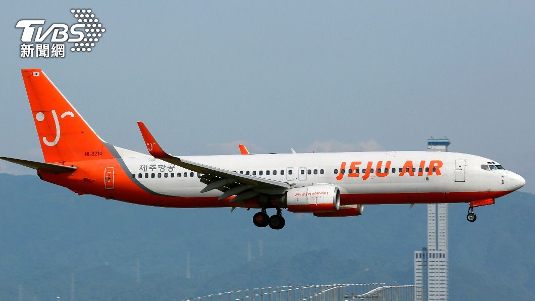 模仿犯?乘客又想亂開飛機艙門 南韓濟州航空驚險降落