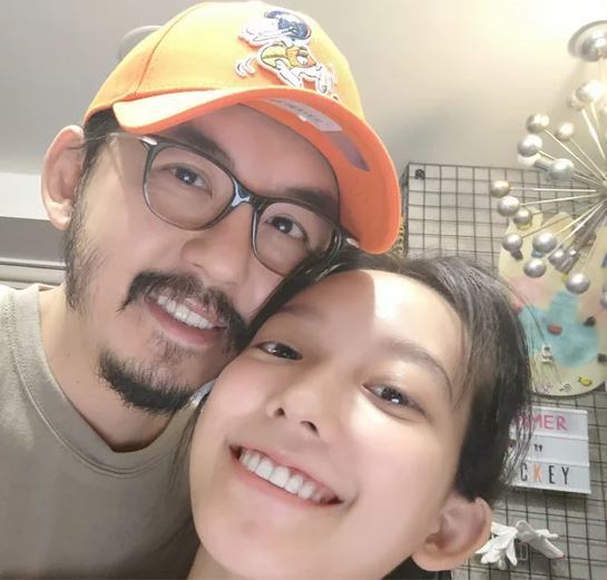 黃子佼透露頂樓施工讓他無法安睡。(圖/翻攝自黃子佼臉書)