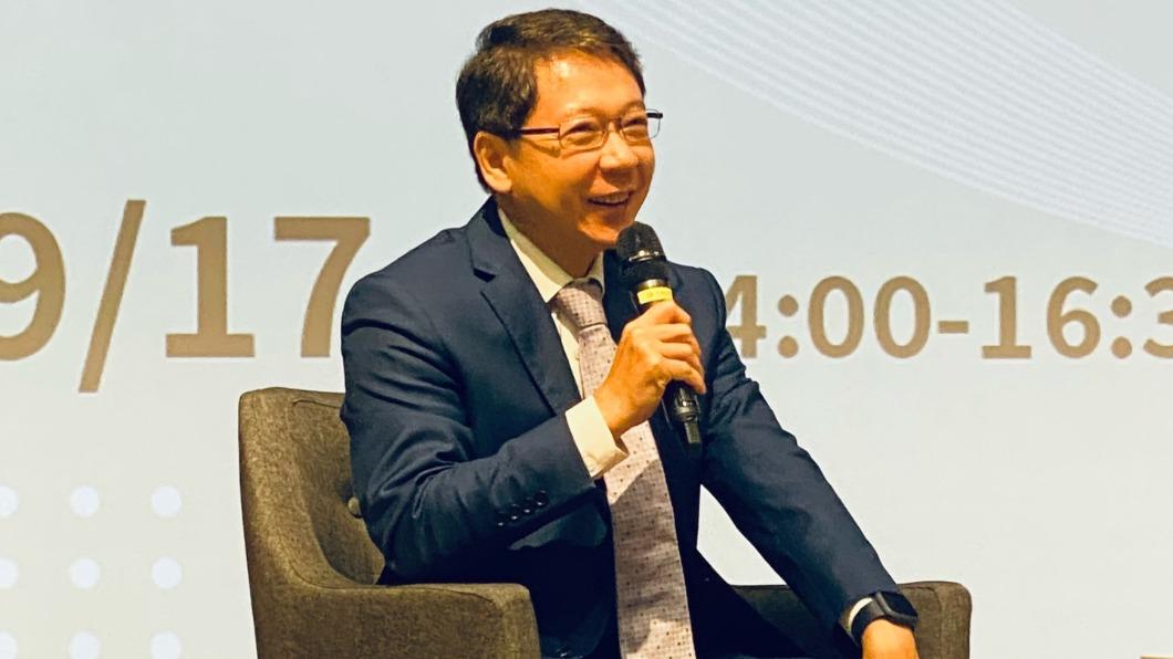 阮慕驊遭指性騷!驚爆「酒後強吻摸胸」急發聲:決不迴避