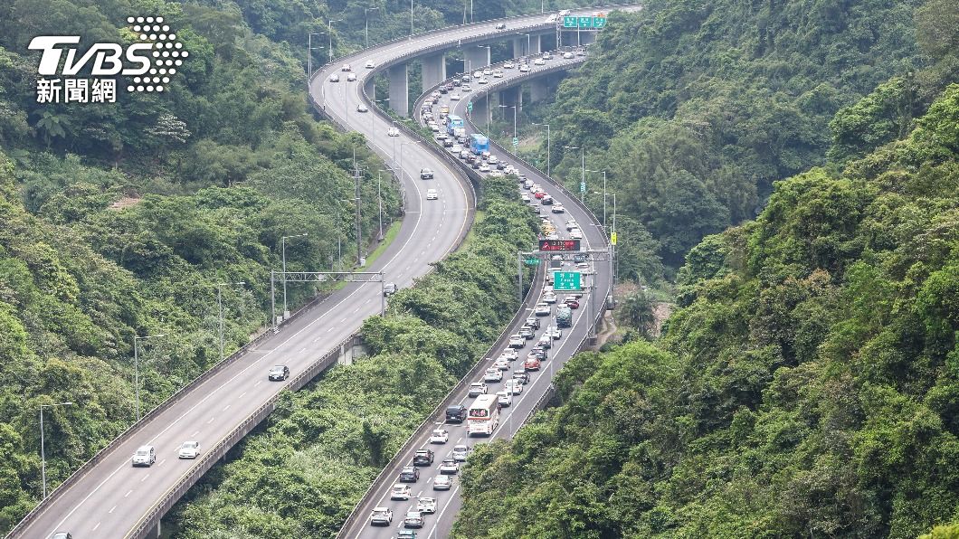 端午連假前夕國道車流量約平日1.2倍 國5往宜花易塞車