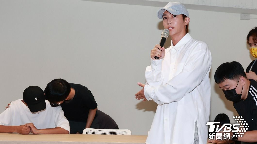 炎亞綸無預警現身!是在加深傷害 專家:忽略「道歉」一大重點