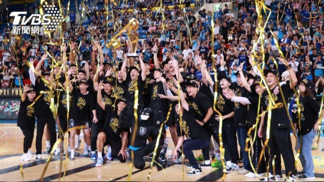 富邦勇士三連霸!北市端午連假運動中心泳池、健身房半價入場