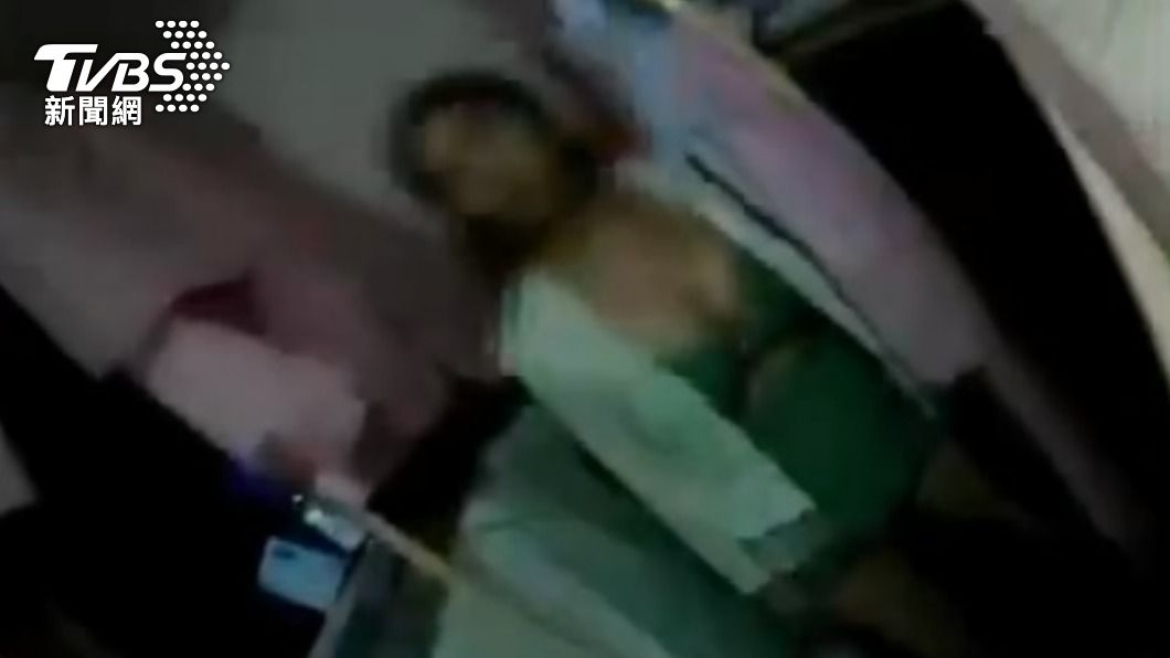 越南按摩店藏春色!警夜間上門 抓到3對男女「交易中」