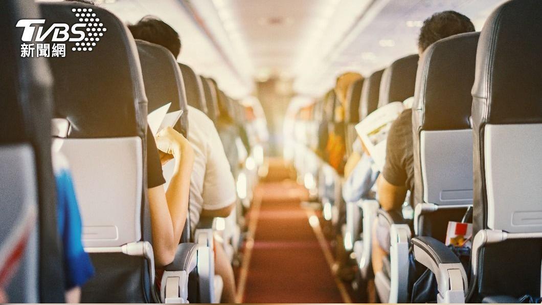衣著愈「得體」就愈有機會直升頭等艙。(示意圖/shutterstock 達志影像)