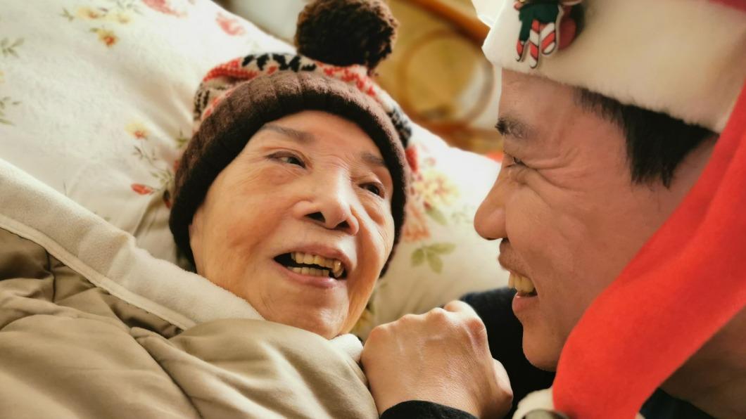 陳凱倫母離世!老婆揭「33年婆媳情」淚崩 為照顧辭工作:我做到了