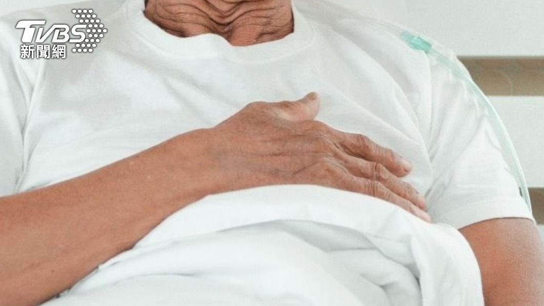 黃男送醫77天後仍不治身亡。(示意圖,非當事人/shutterstock達志影像)